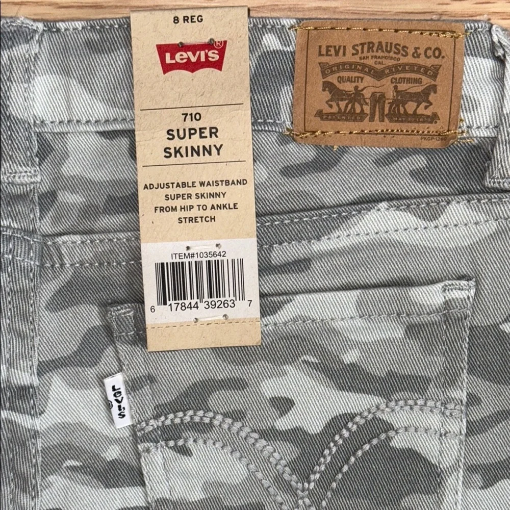 NWT Levi’s 710 Super Skinny Girls Size 8 Regular Gray Camo Stretch Jeans